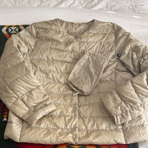 Uniqlo Lightweight Tan Puffer Jacket